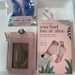 Women’s self-care bundle package. (3)